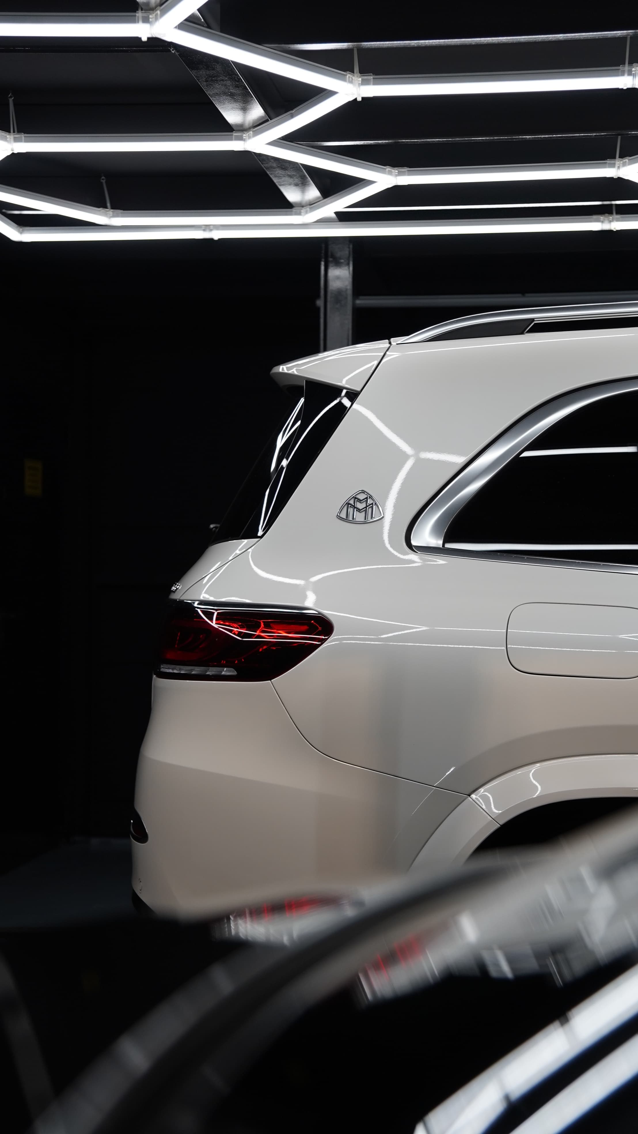 Mercedes-Maybach GLS 600 in Weiß, Heckdetail