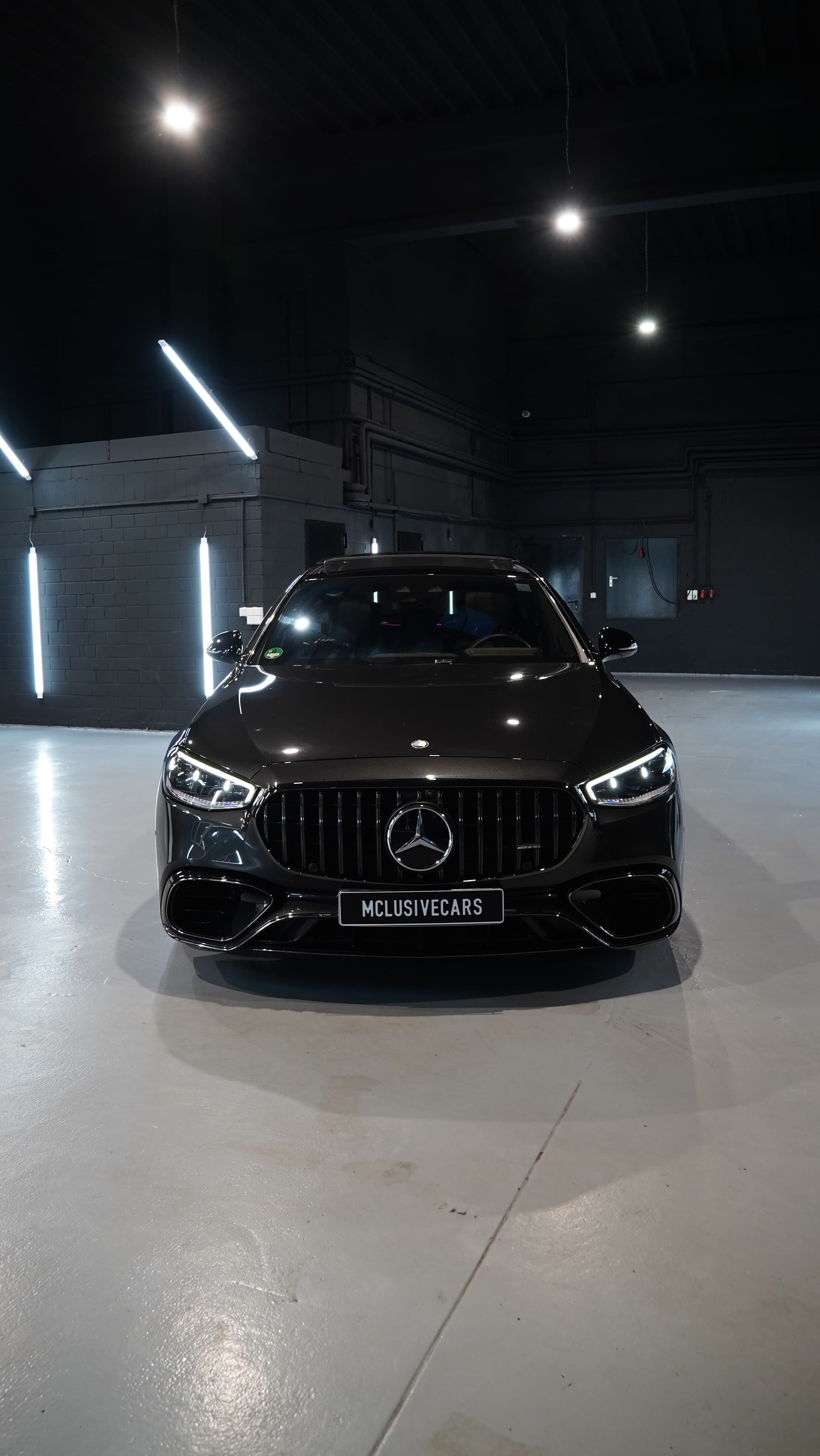 Mercedes S63 AMG in Schwarz, Frontansicht
