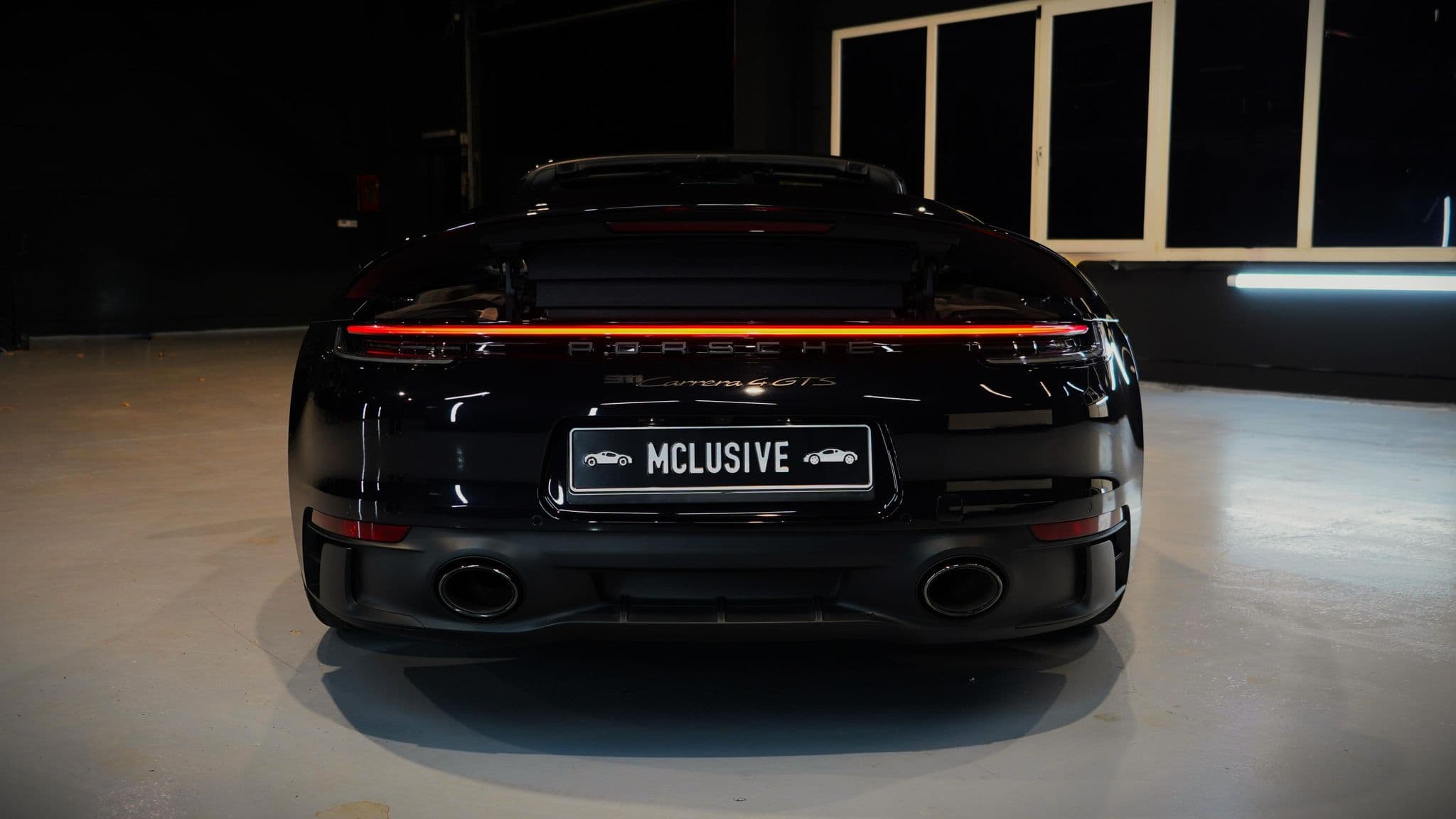 Porsche 911 Carrera 4 GTS Cabriolet – Heckansicht